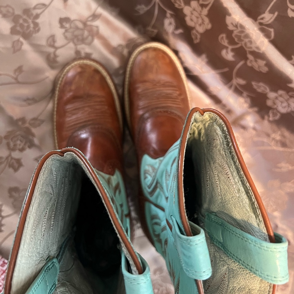 Ariat Women's Western Boots in Brown and Turquoise 6.5B - Picture 5 of 7